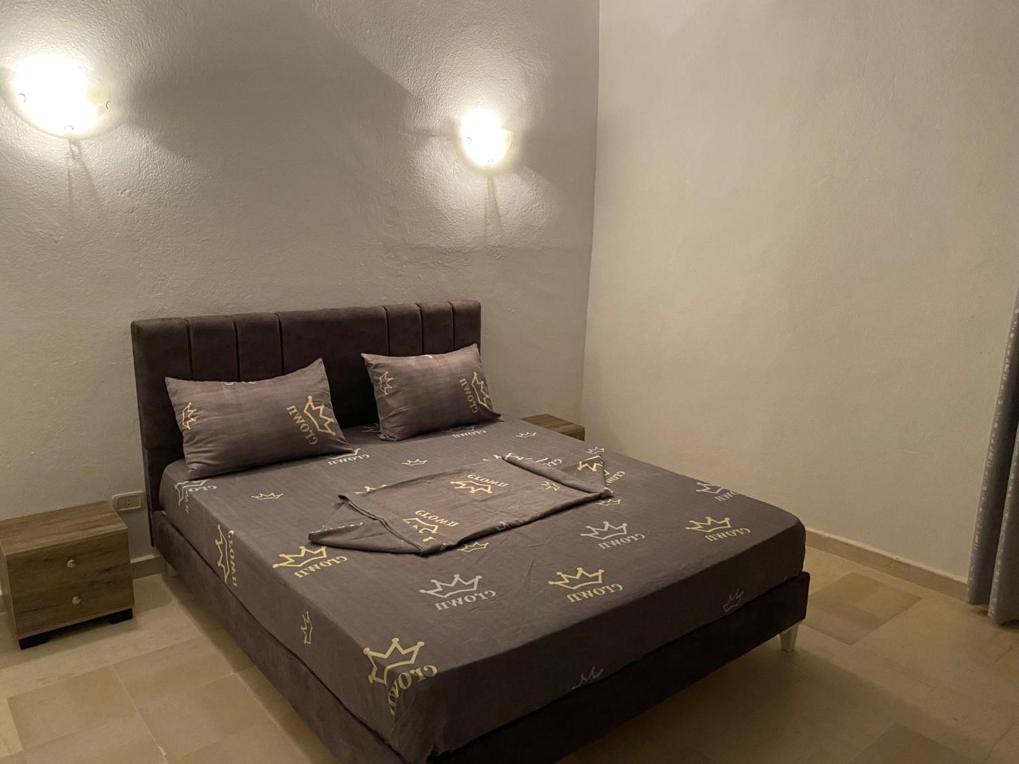 Appartement Mit 8m Swimmingpool